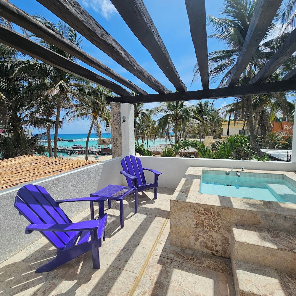 Lotus Beach Hotel 23/49
