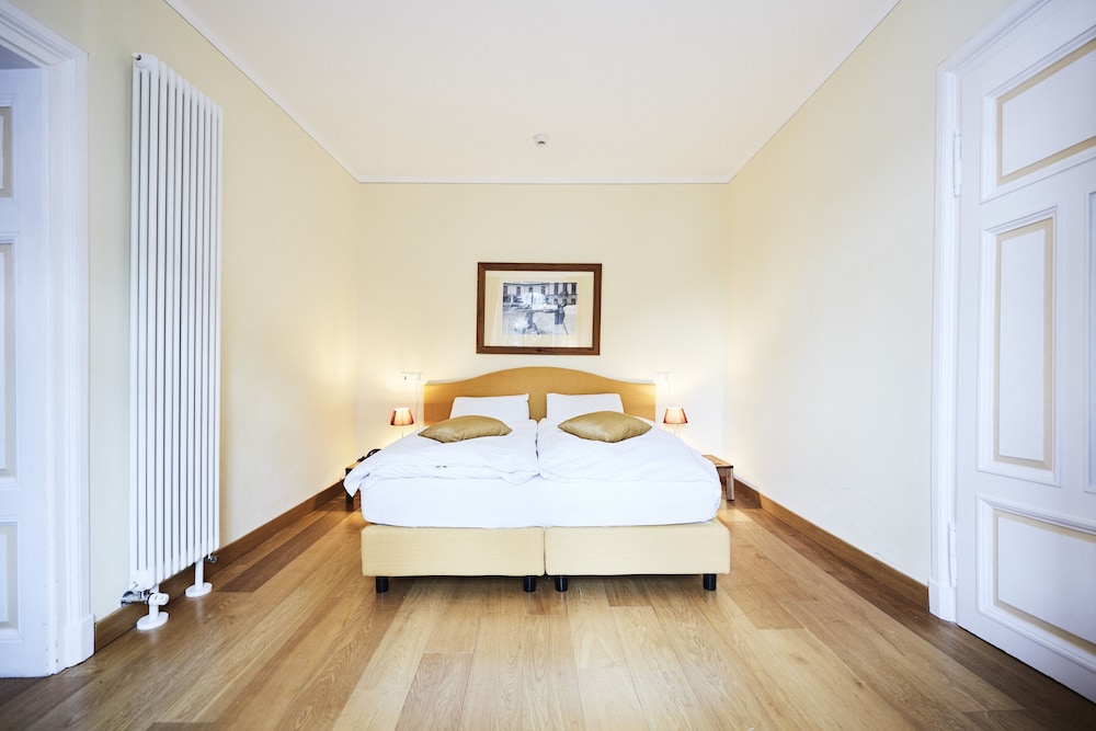 Maloja Palace 13/55