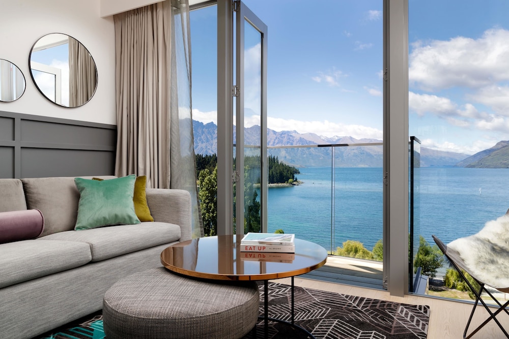 Qt Queenstown 44/73
