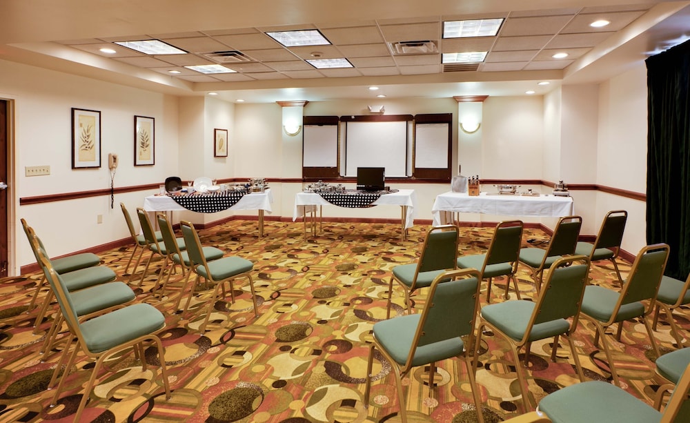 Hawthorn Suites By Wyndham Midwest City Tinker Afb 41/45