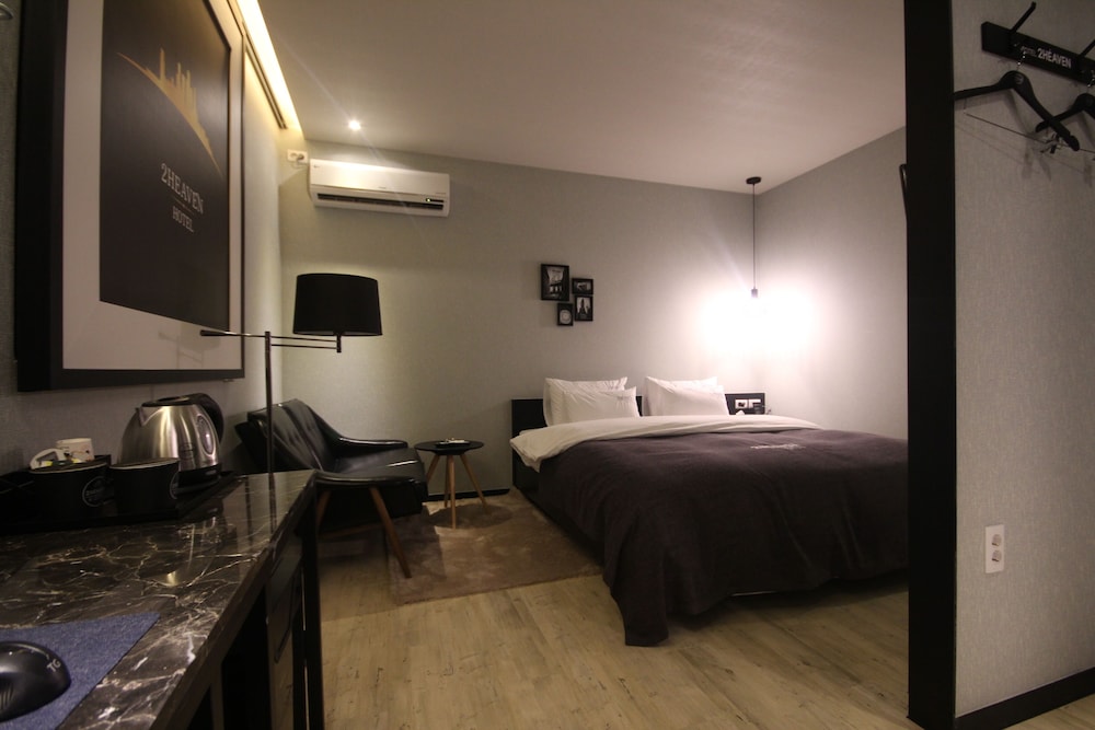 2 Heaven Hotel 39/69