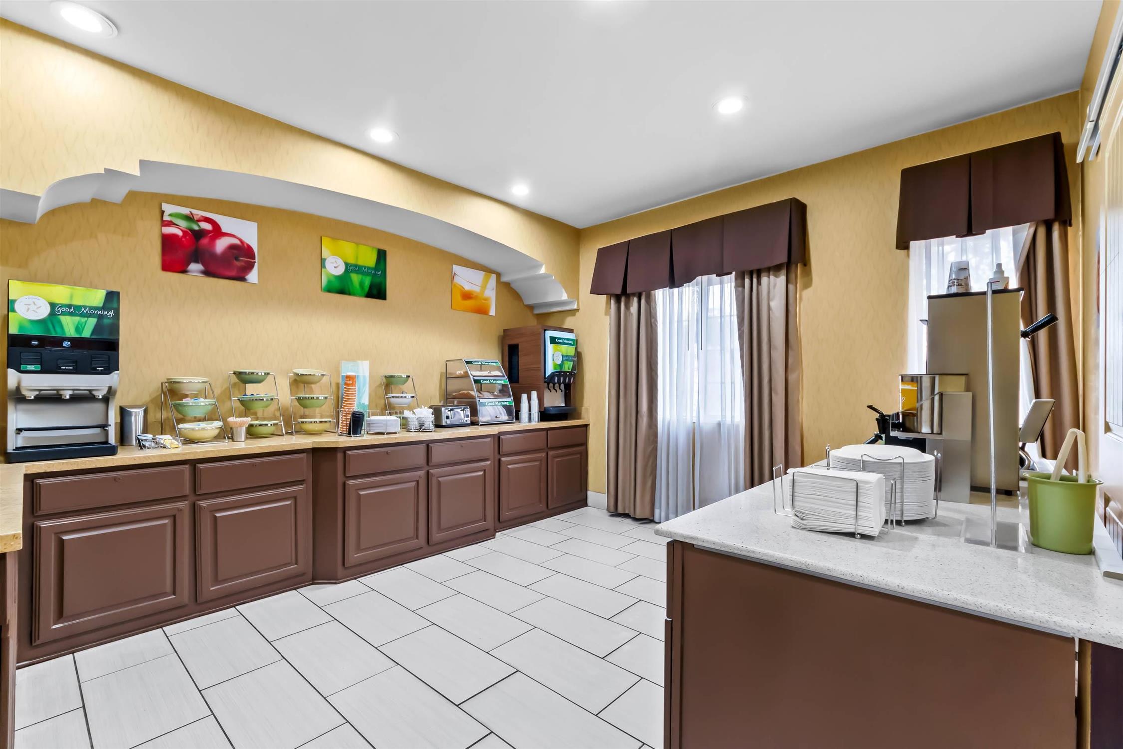 Quality Inn & Suites San Antonio Airport - Stone Oak 28/37