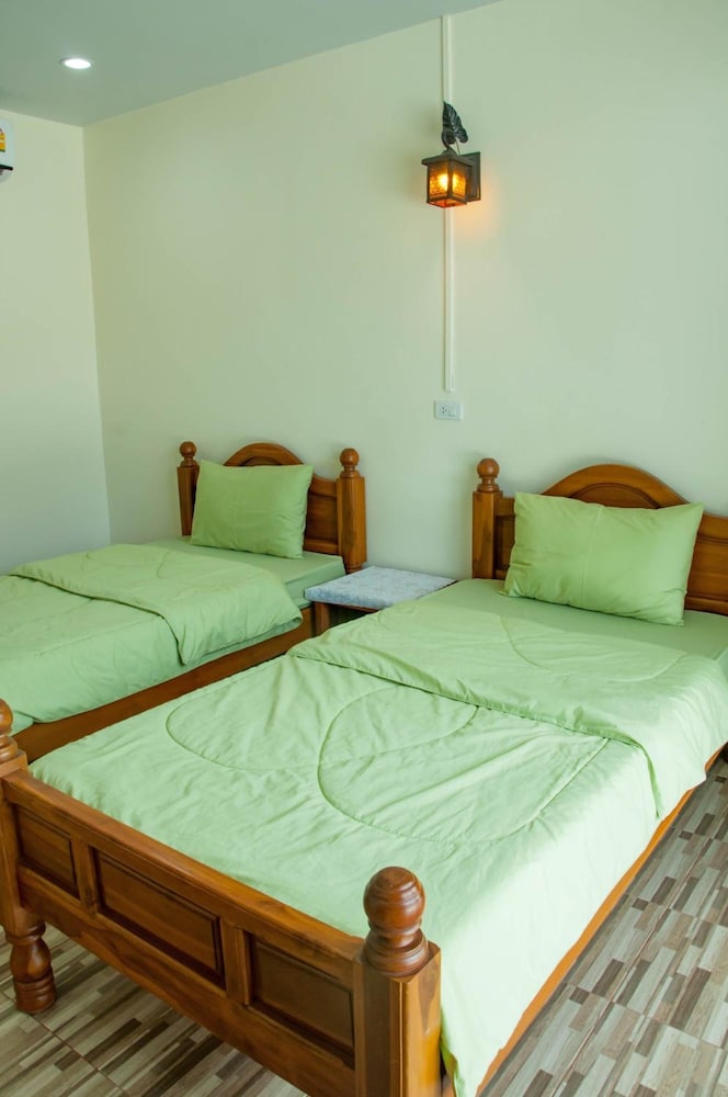 Pleai Ta Lea Resort Chaolao Beach 17/57