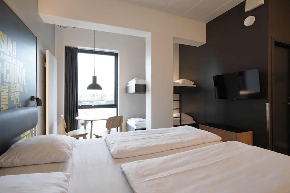 Urban, Standard, King Bed