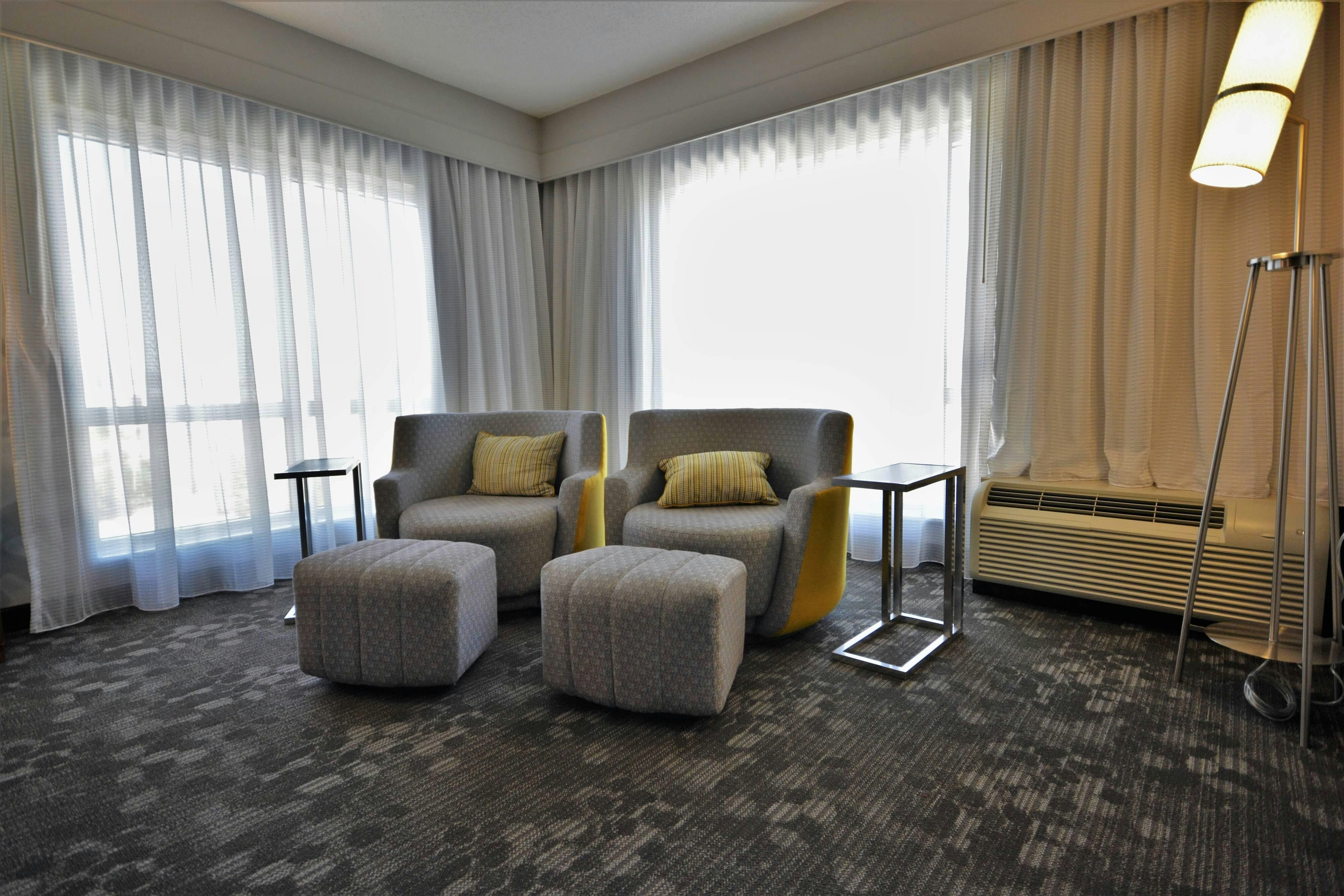 Courtyard by Marriott Asheville Airport 12/24