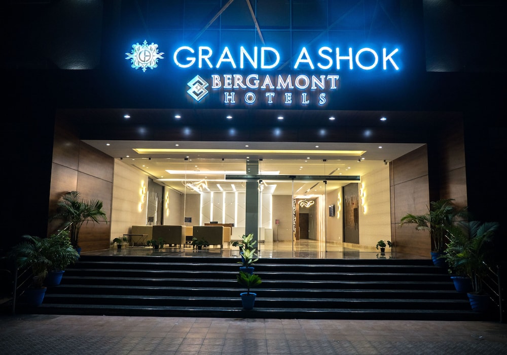 Grand Ashok 1/17