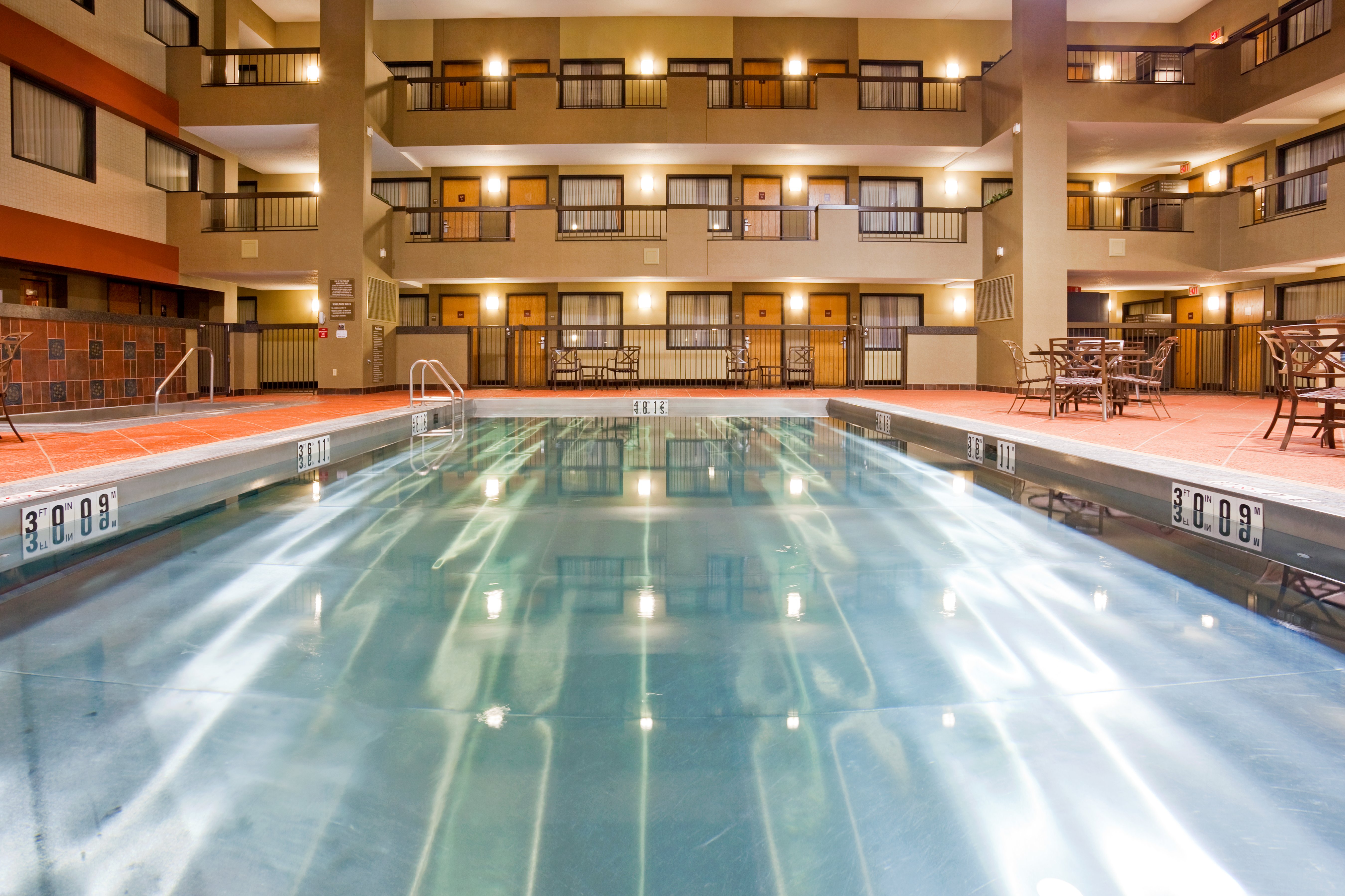 Holiday Inn Hotel And Suites Duluth Downtown 41/76