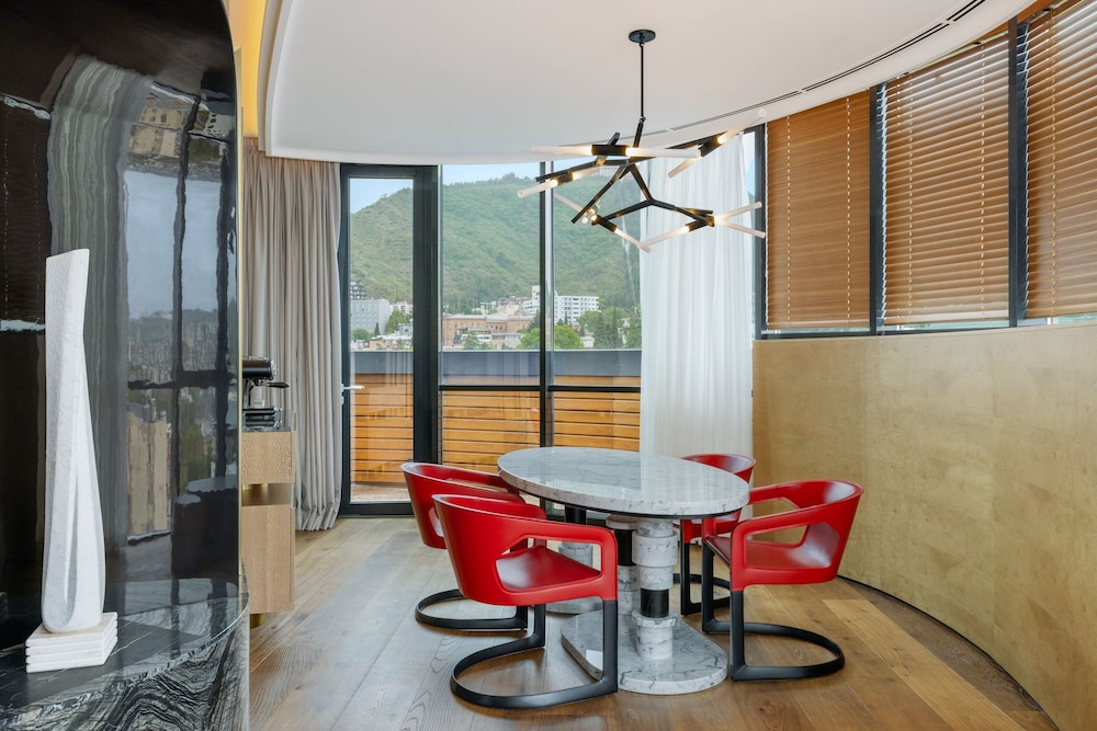 Paragraph Freedom Square, a Luxury Collection Hotel, Tbilisi 29/50
