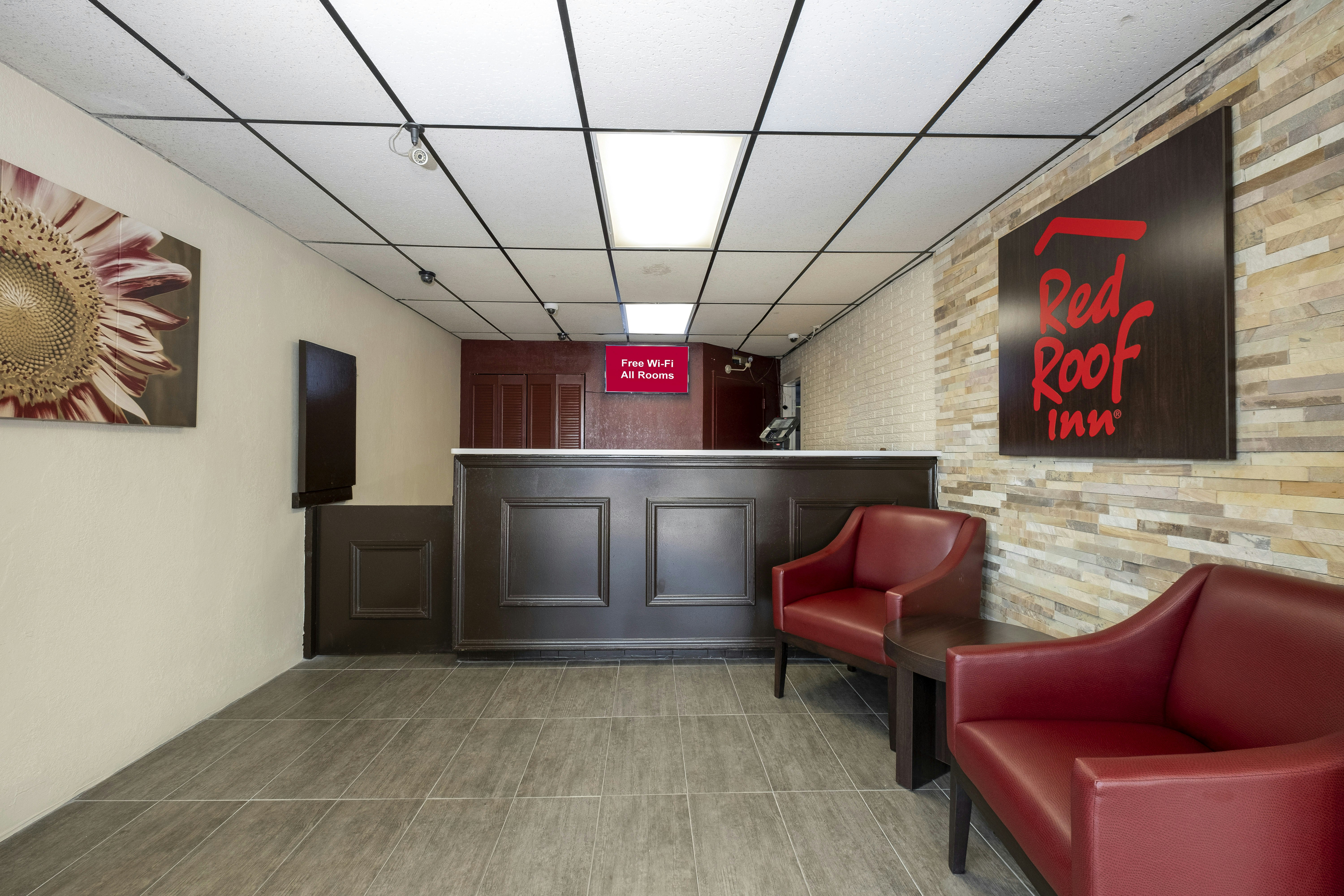 Red Roof Inn West Point 4/7