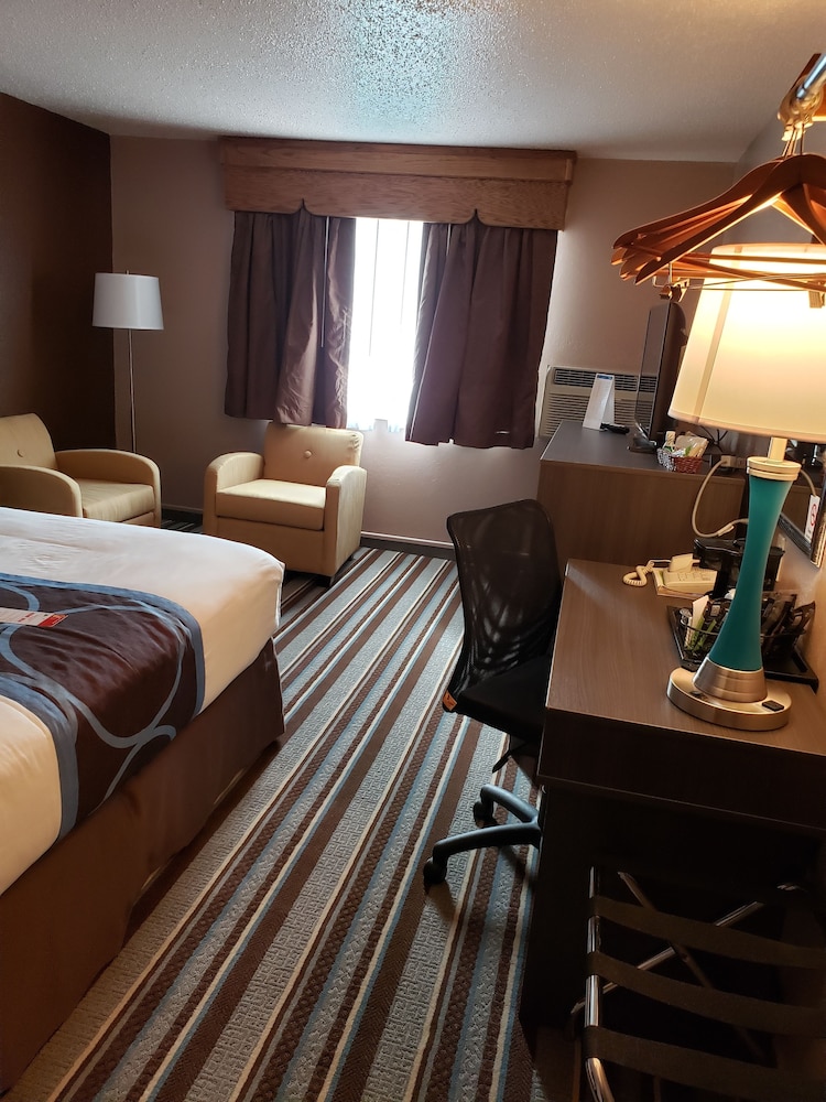 Super 8 by Wyndham North Platte 11/37