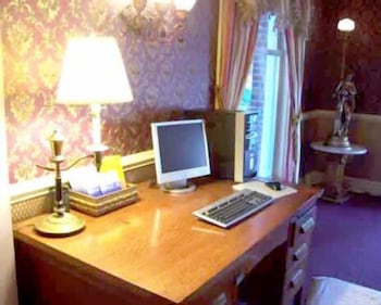 The Pines Inn Lake Placid 34/41