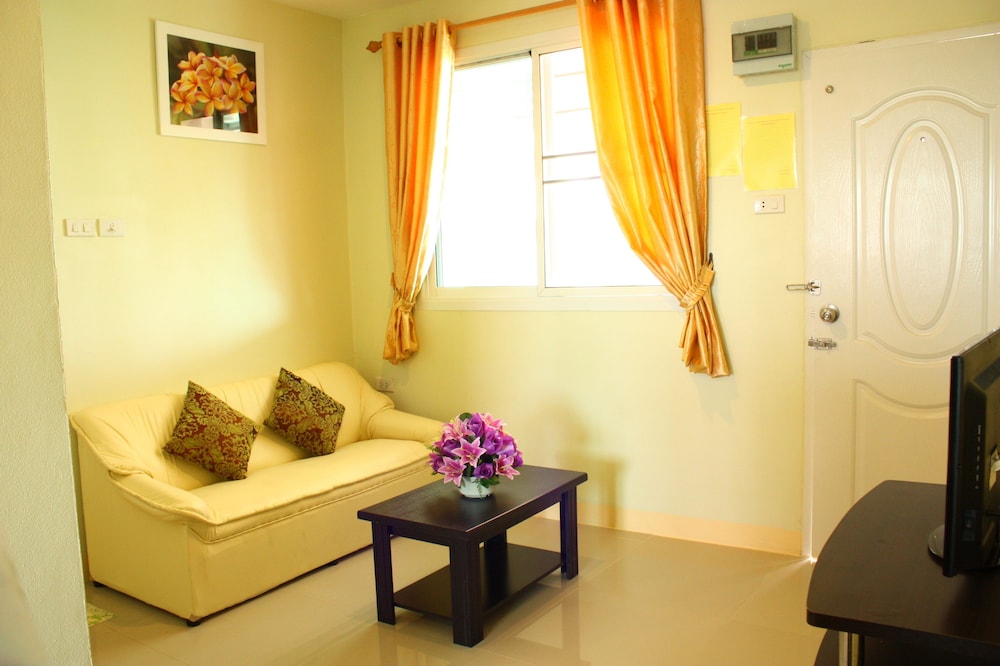 Santipran Place 34/55