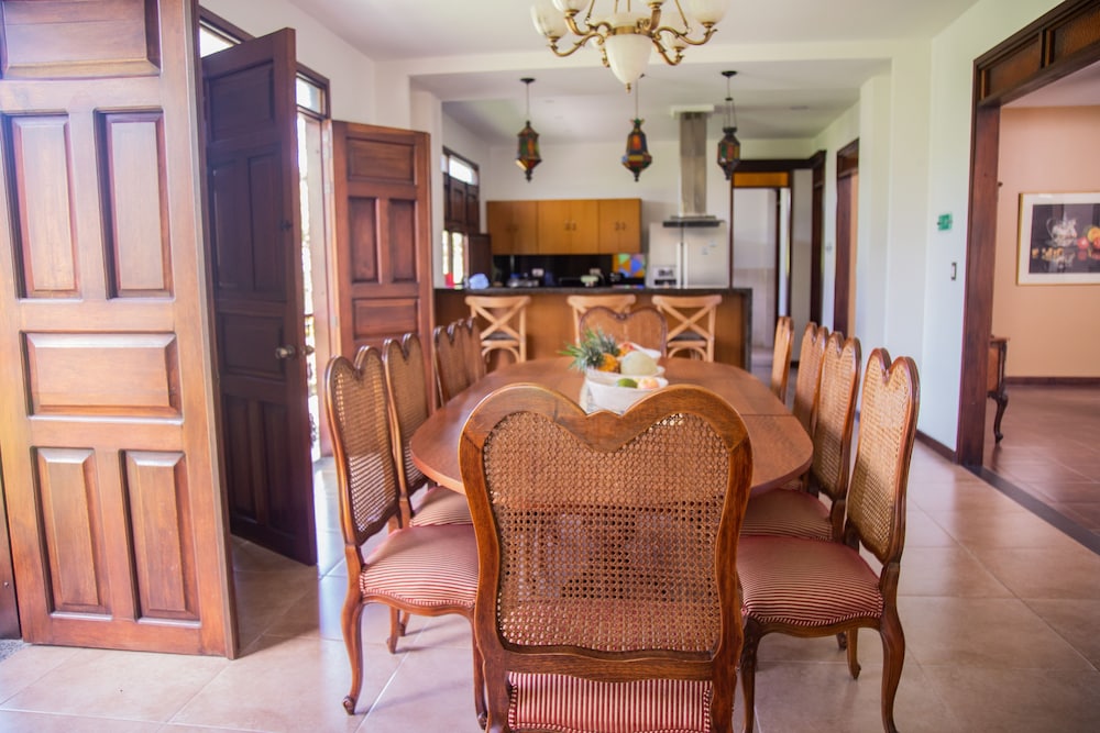 La Herencia Hotel 35/55