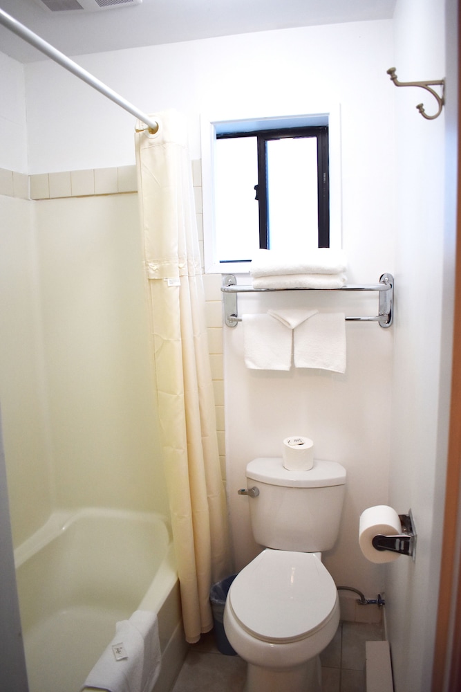 Hope Inn And Suites 14/37