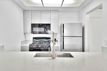 1 Bedroom, East, Premier