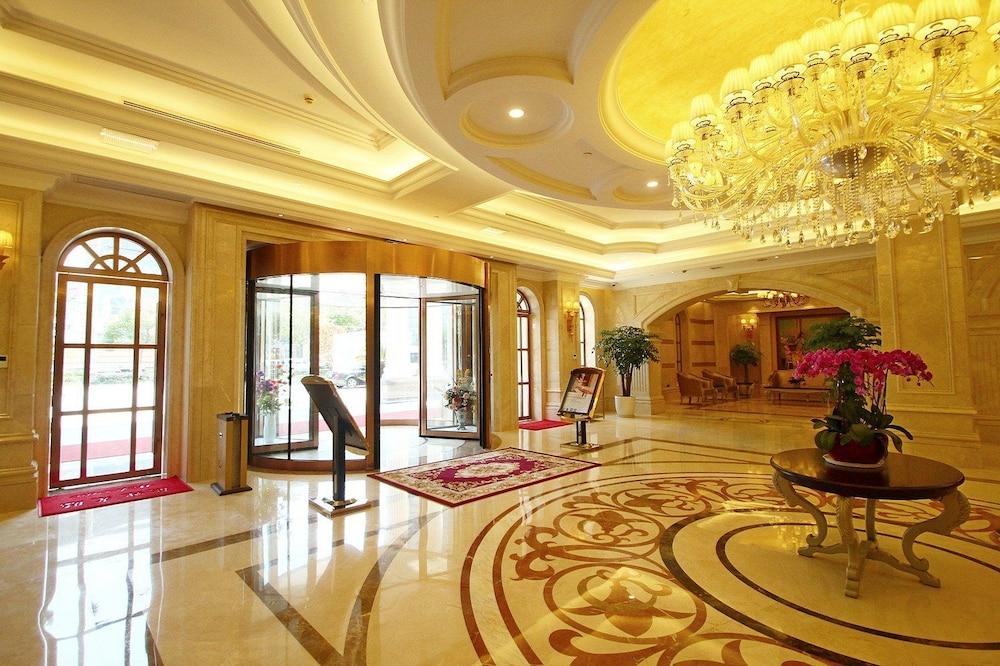 Vienna Hotel (Shanghai Waigaoqiao Free Trade Zone) 15/38