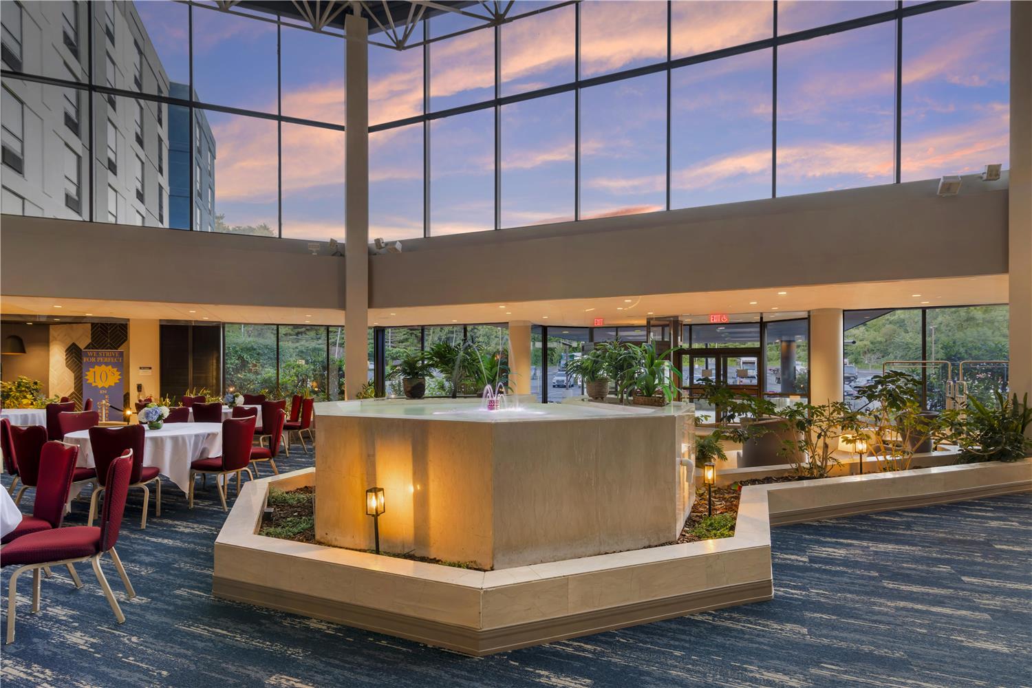 Best Western Royal Plaza Hotel & Trade Center 1/6