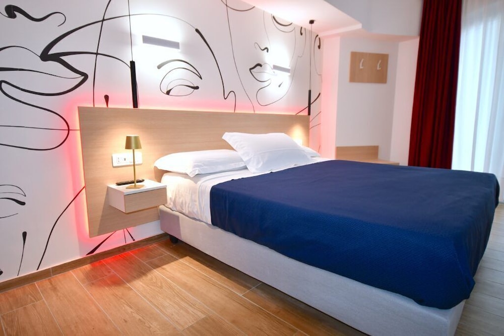 Bajamar Beach Hotel 9/49