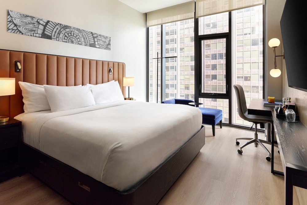 MILLENNIUM, KING BED