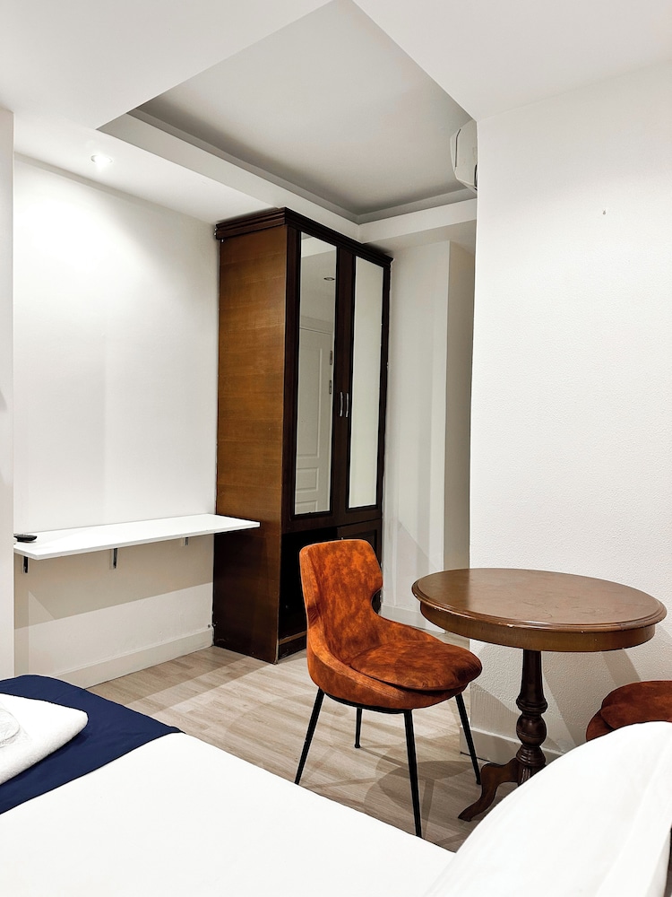 Buyukada Comfort Hotel 35/50