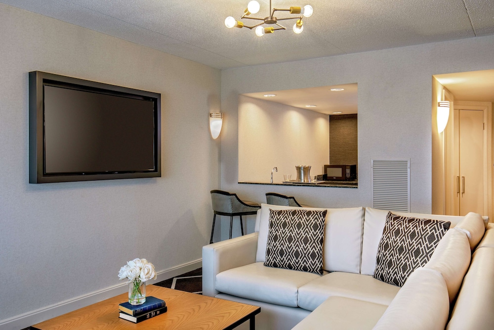 Hilton Boston/Woburn 38/70