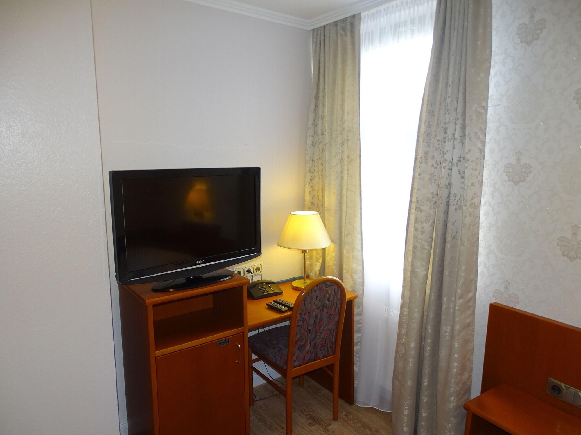 Hotel Kolossos Dusseldorf Neuss 33/41