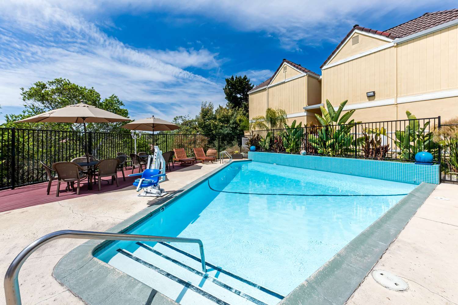 Quality Inn & Suites Capitola By The Sea 22/35