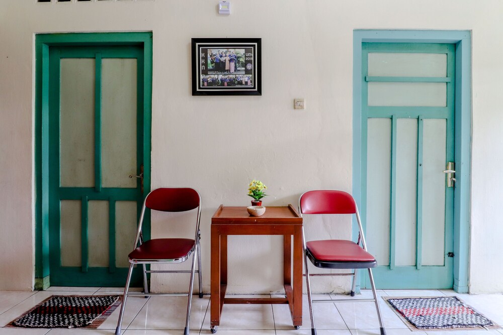 Bahagia Sederhana Home Stay - Hostel by ZUZU 38/50