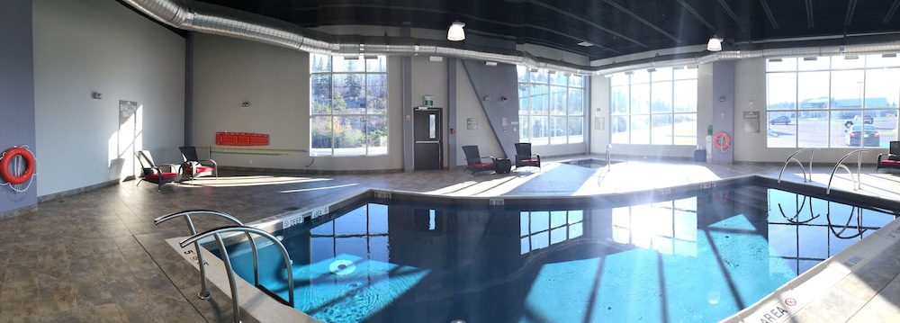 swimming pool spa