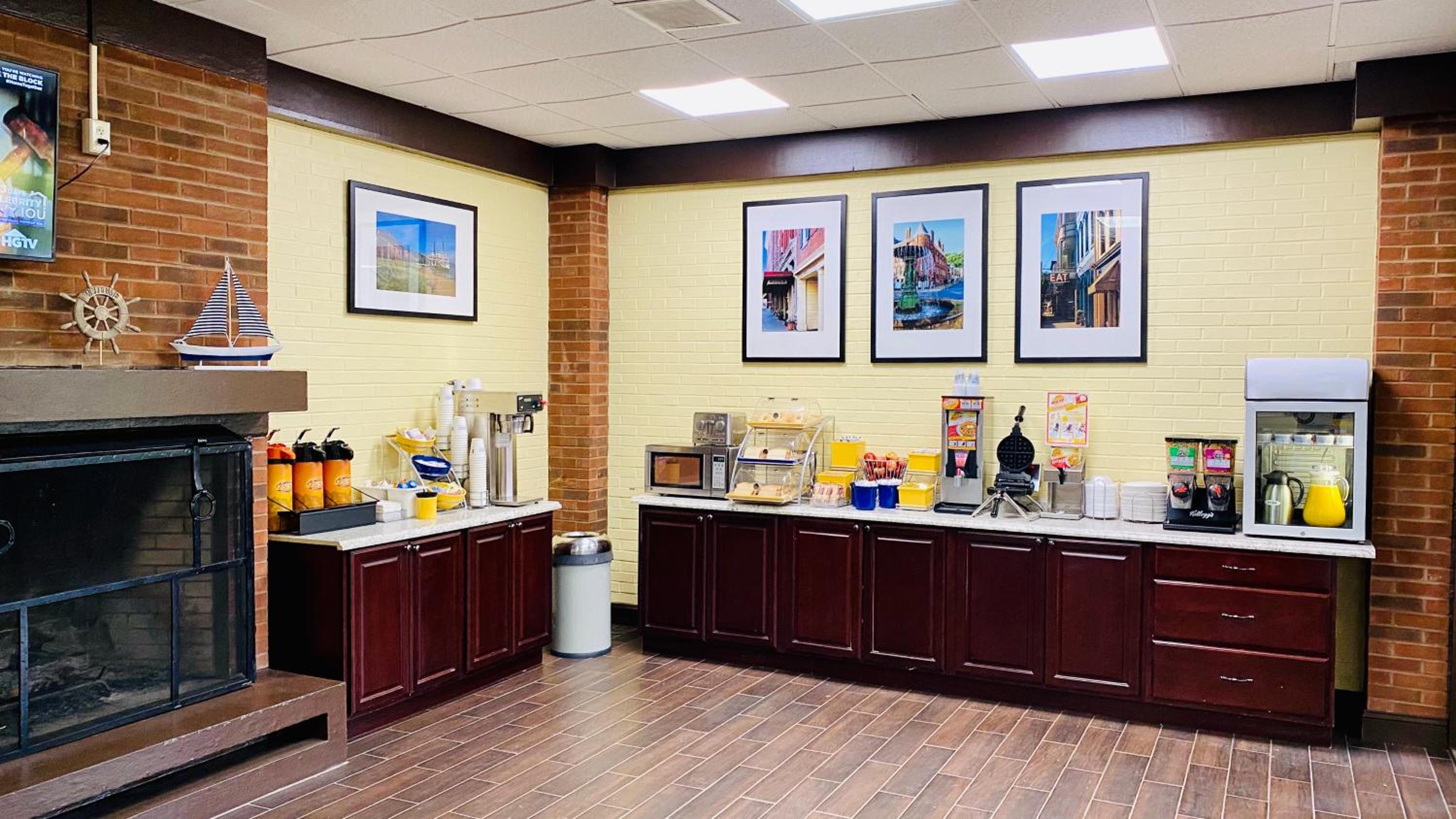 Days Inn by Wyndham Maysville Kentucky 5/30