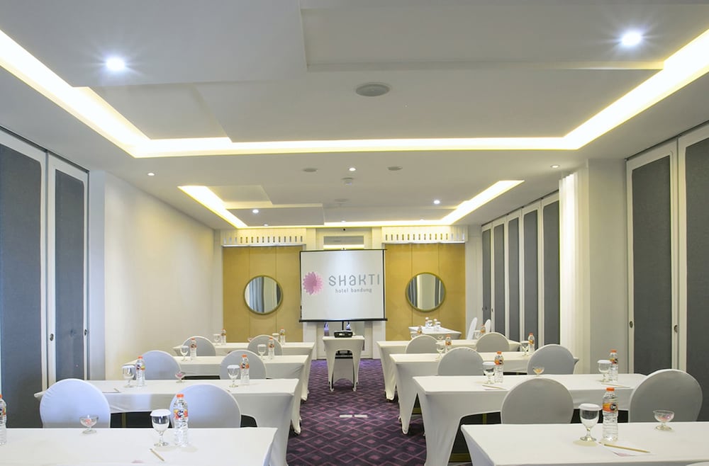 Shakti Hotel 39/50