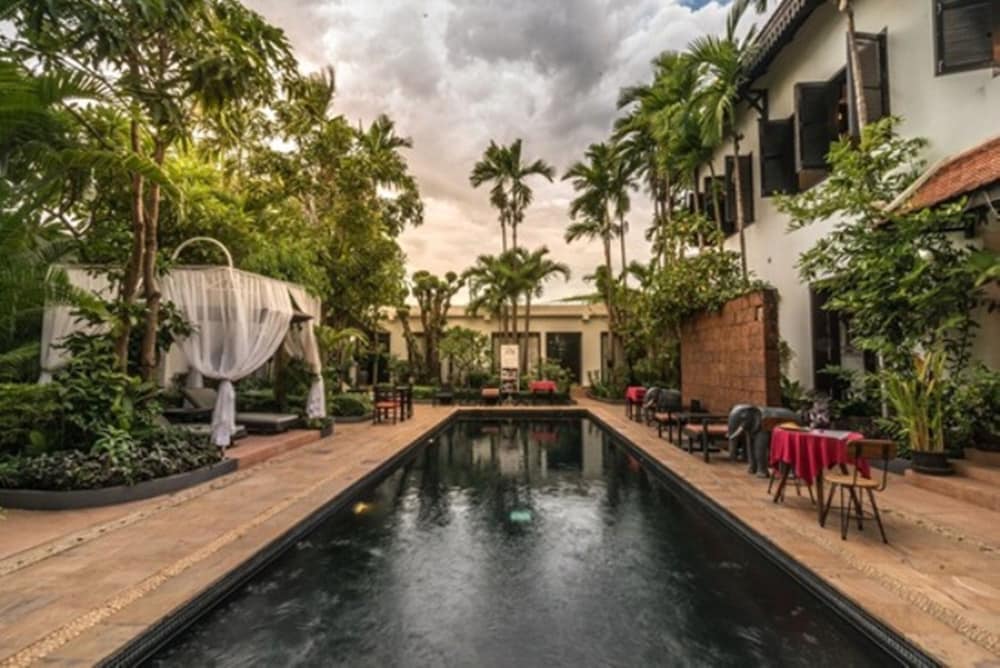 Bunwin Boutique Hotel 32/40