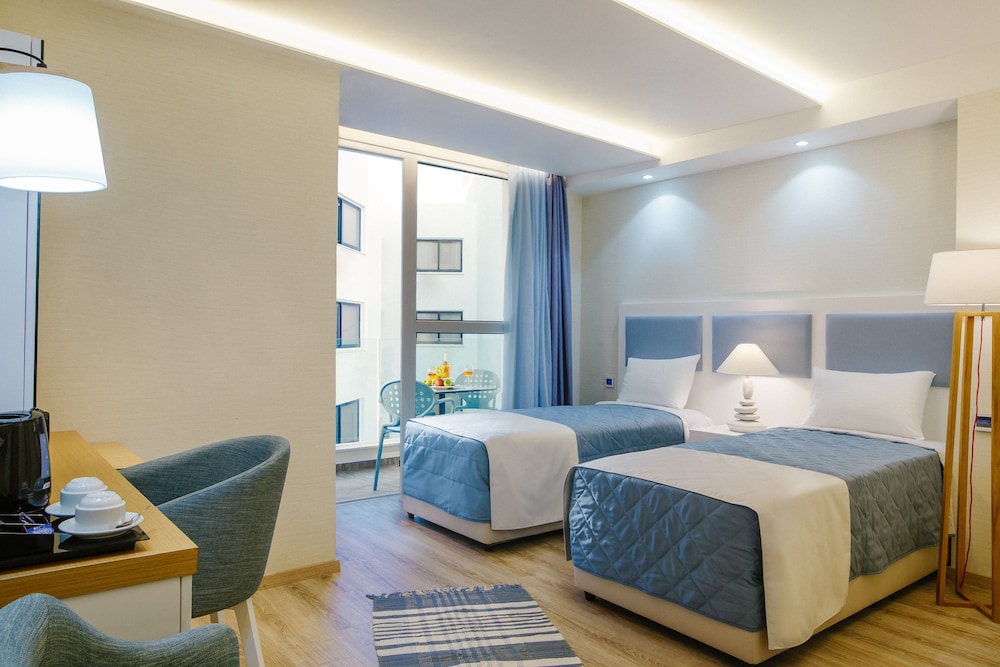 Qbic City Hotel 12/50