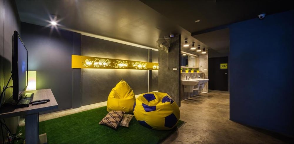 Fulfill Phuket Hostel 27/42