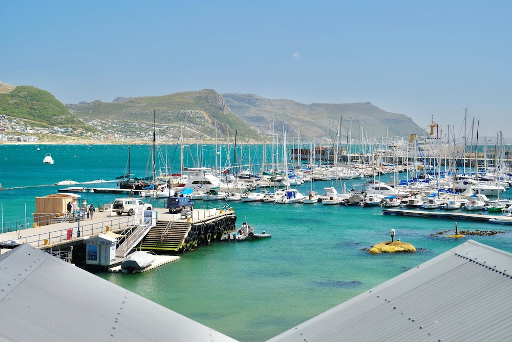 Simon's Town Quayside Hotel 55/60