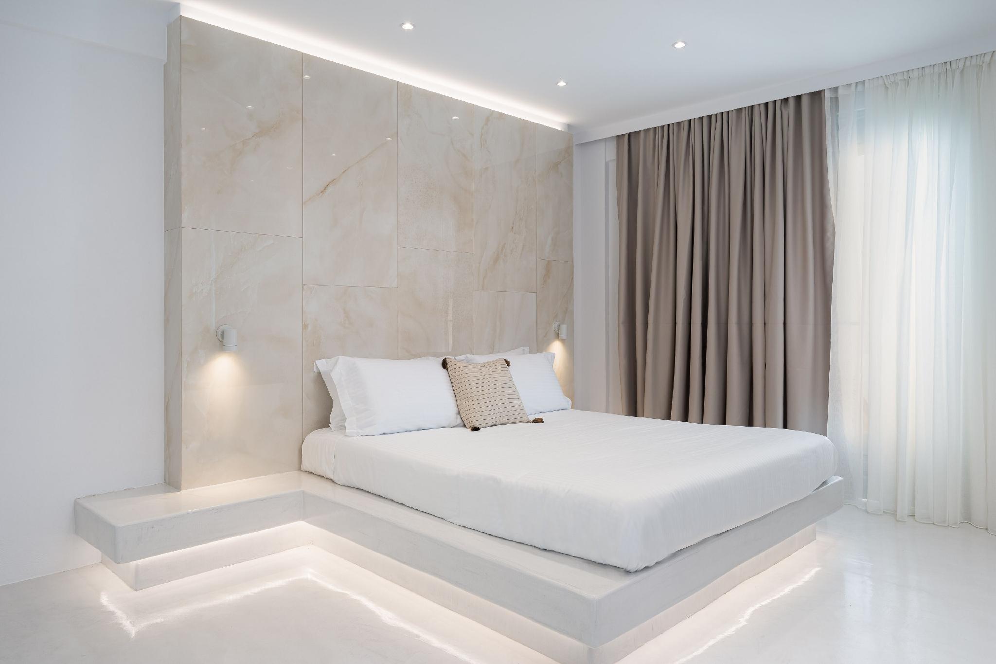 Cave, Suite