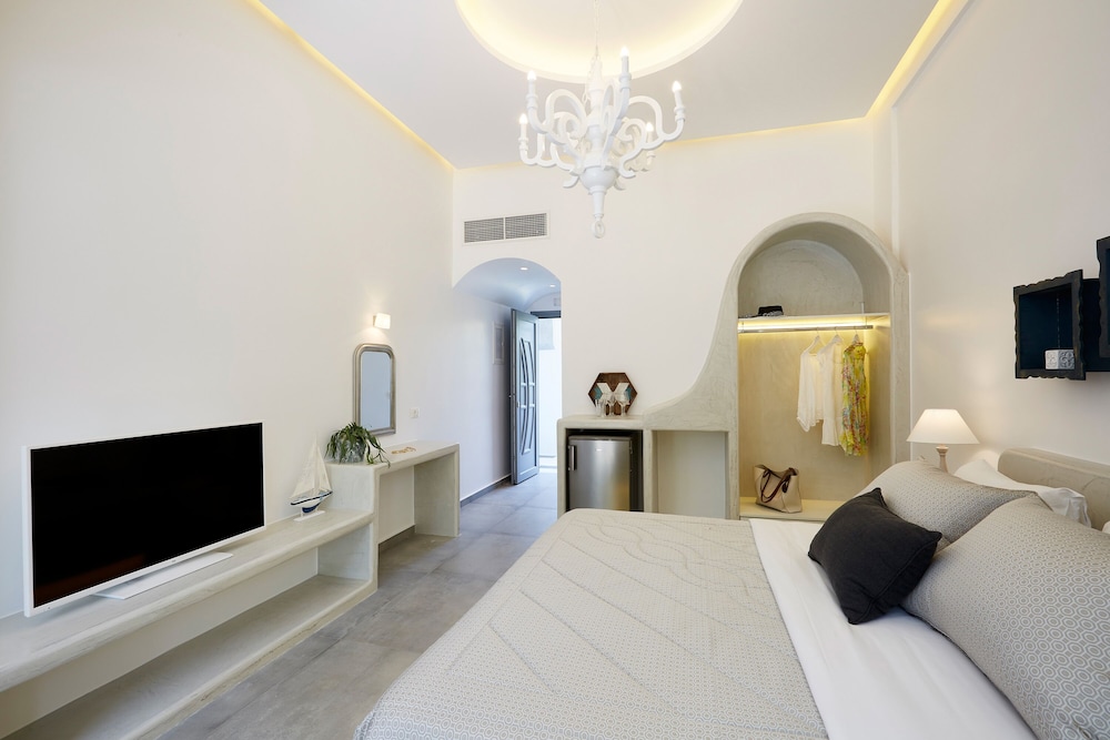 Amara Suites Santorini 12/50
