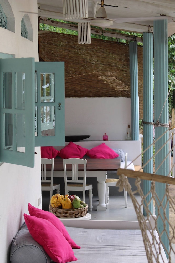 Talalla Bay Beach House 11/27