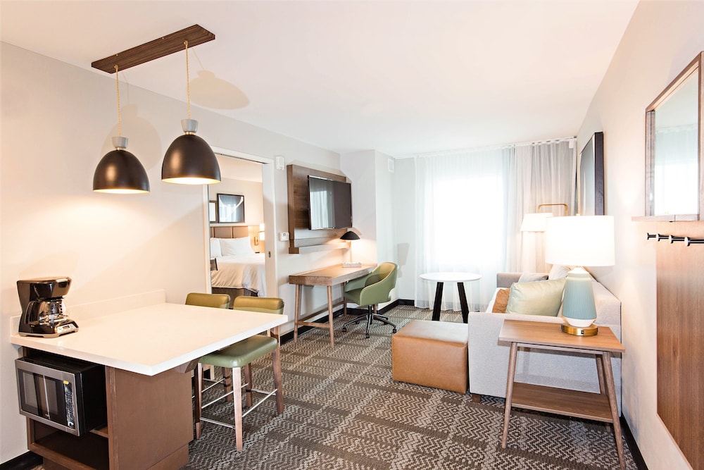 Staybridge Suites Denver North Thornton 46/67