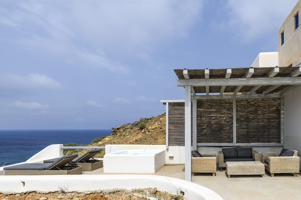 Mykonos Residence Villas & Suites 1/48