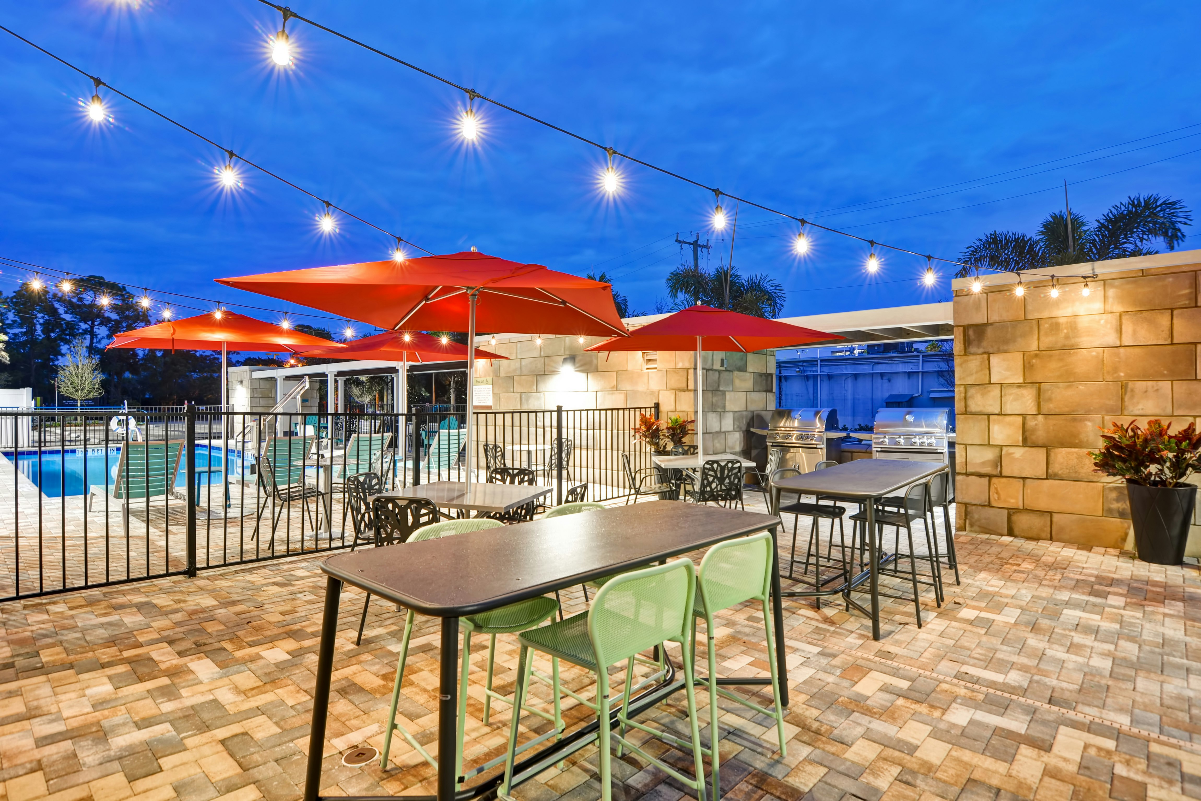 Home2 Suites By Hilton Daytona Beach Speedway Fl 44/56