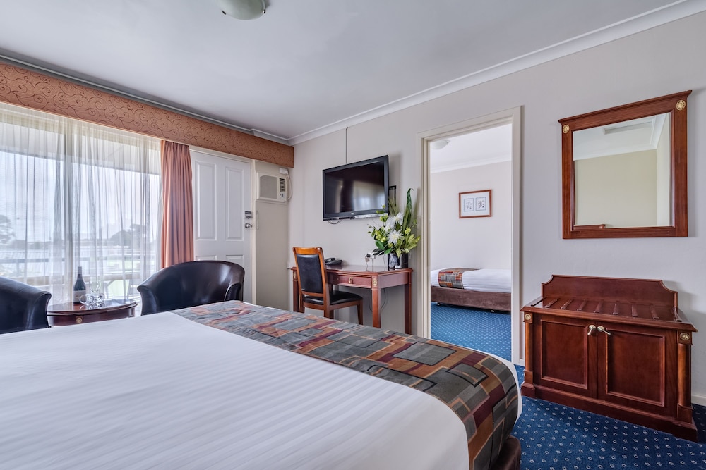 Ibis Styles Albany 12/59
