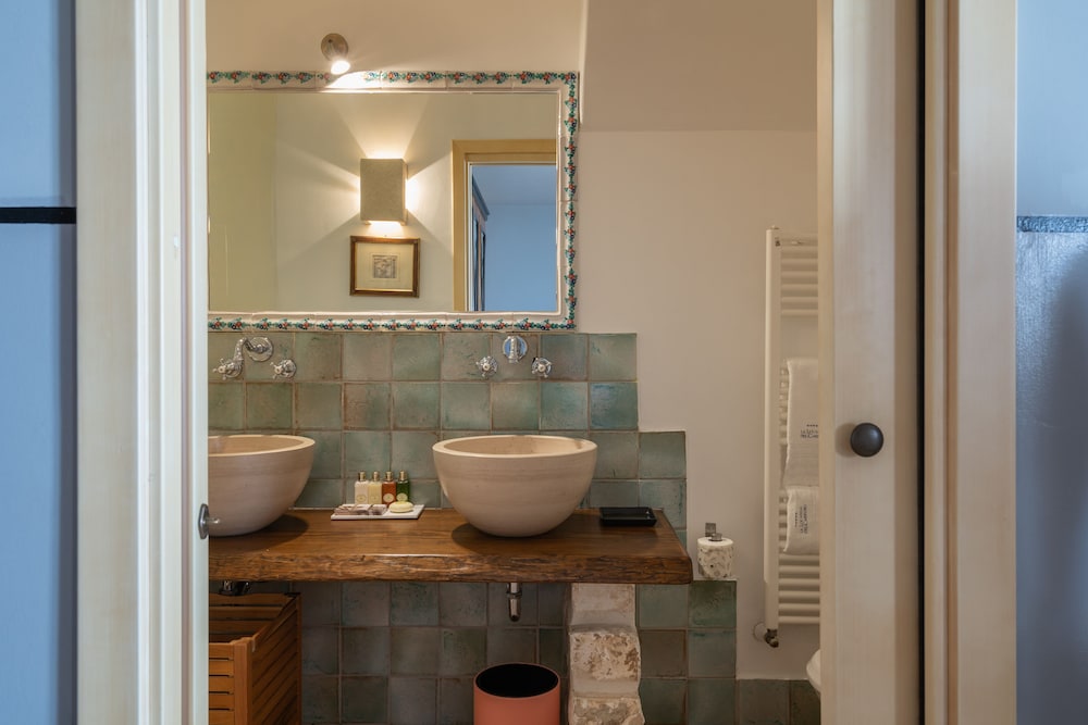 La Locanda Del Carrubo 28/73