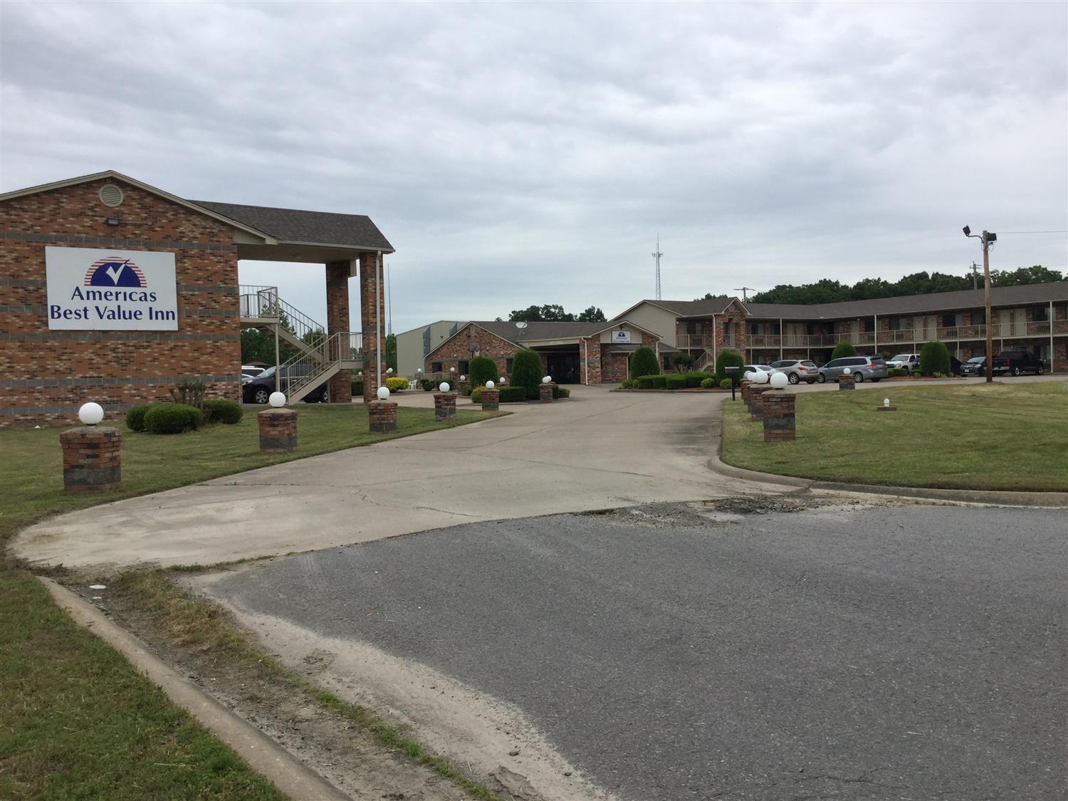 Americas Best Value Inn Cabot 6/8