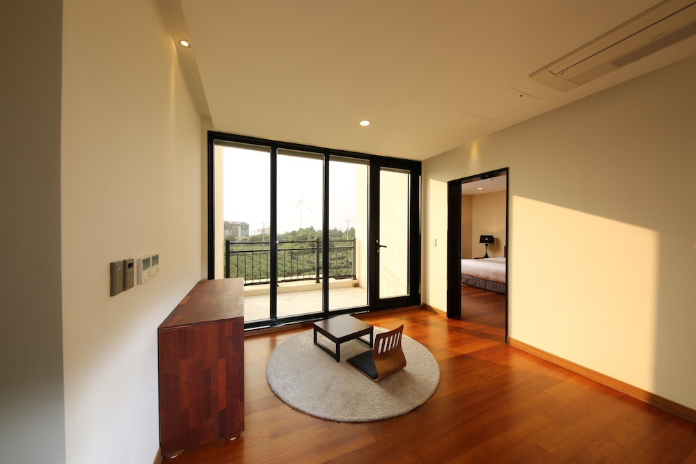 Libentia Hotel and Pool Villa 26/50