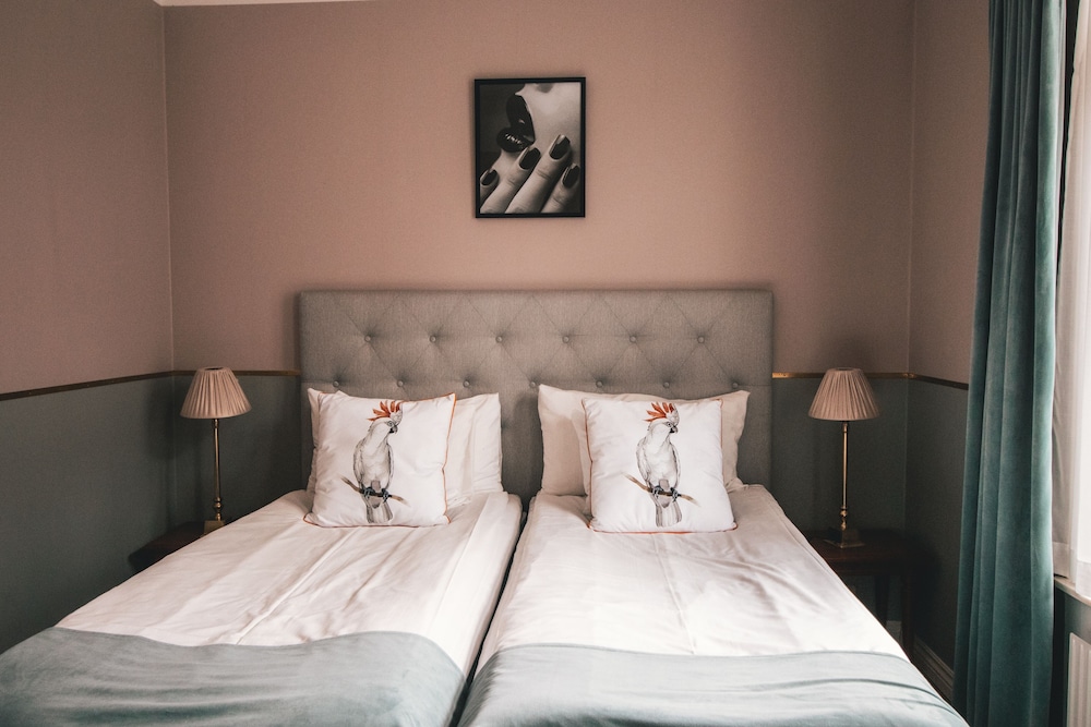 Mojo Hotell 8/50
