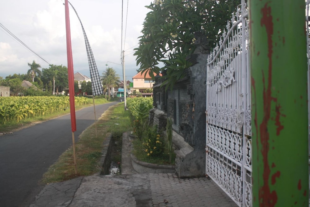 Hotel Mandari 57/65