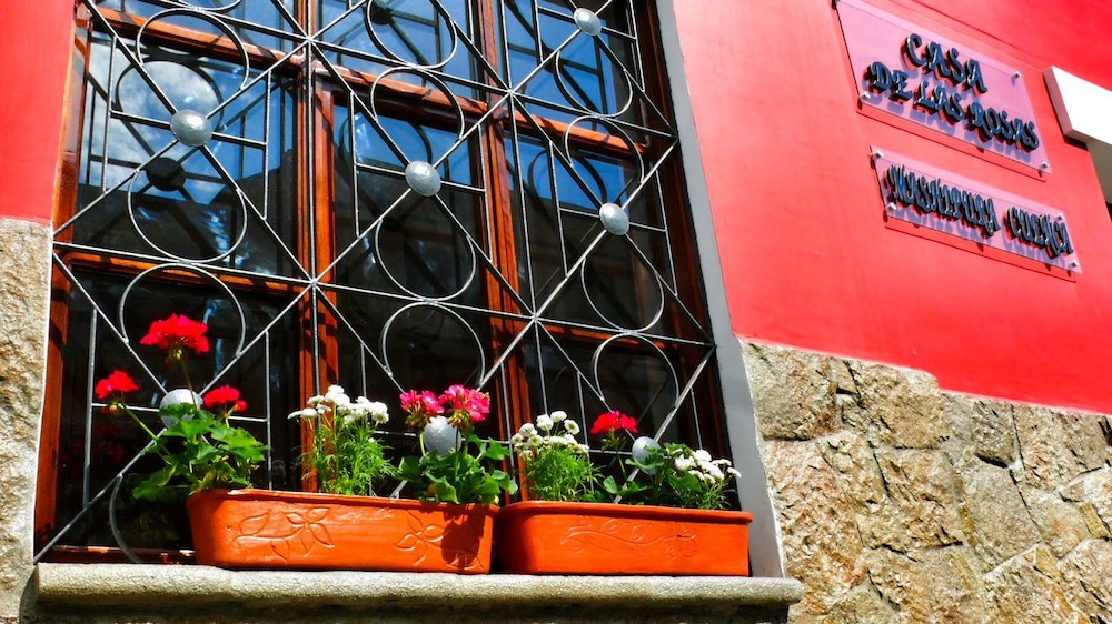 Casa De Las Rosas 58/63