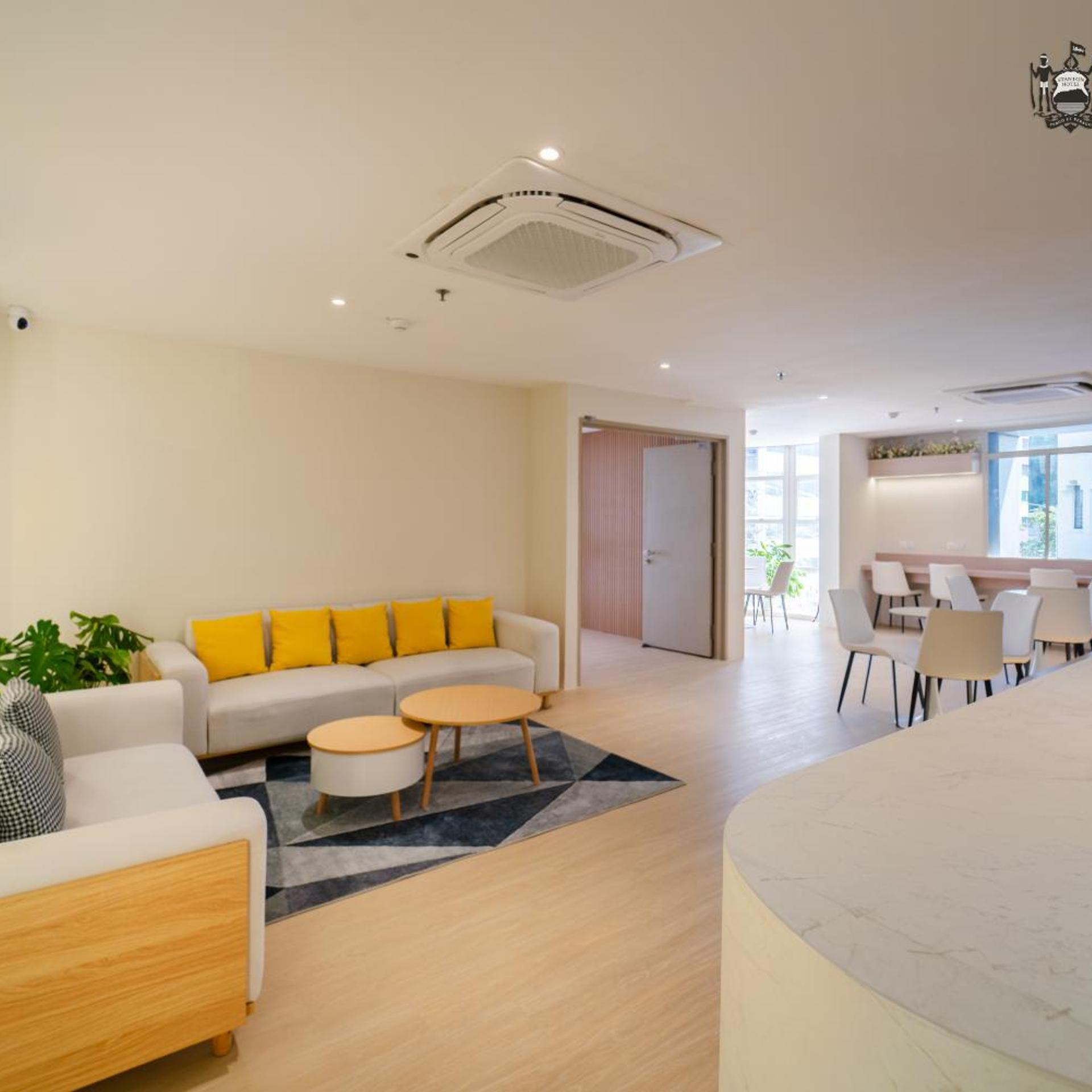 Stanton Gaya Hotel 35/49