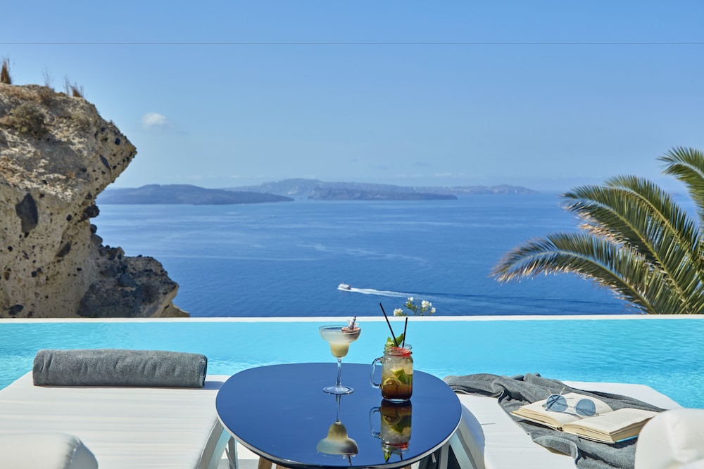 Villaki Oia 44/58